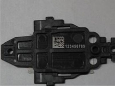 光纖打標(biāo)應(yīng)用實(shí)例-汽車、手機(jī)部件打二維碼
